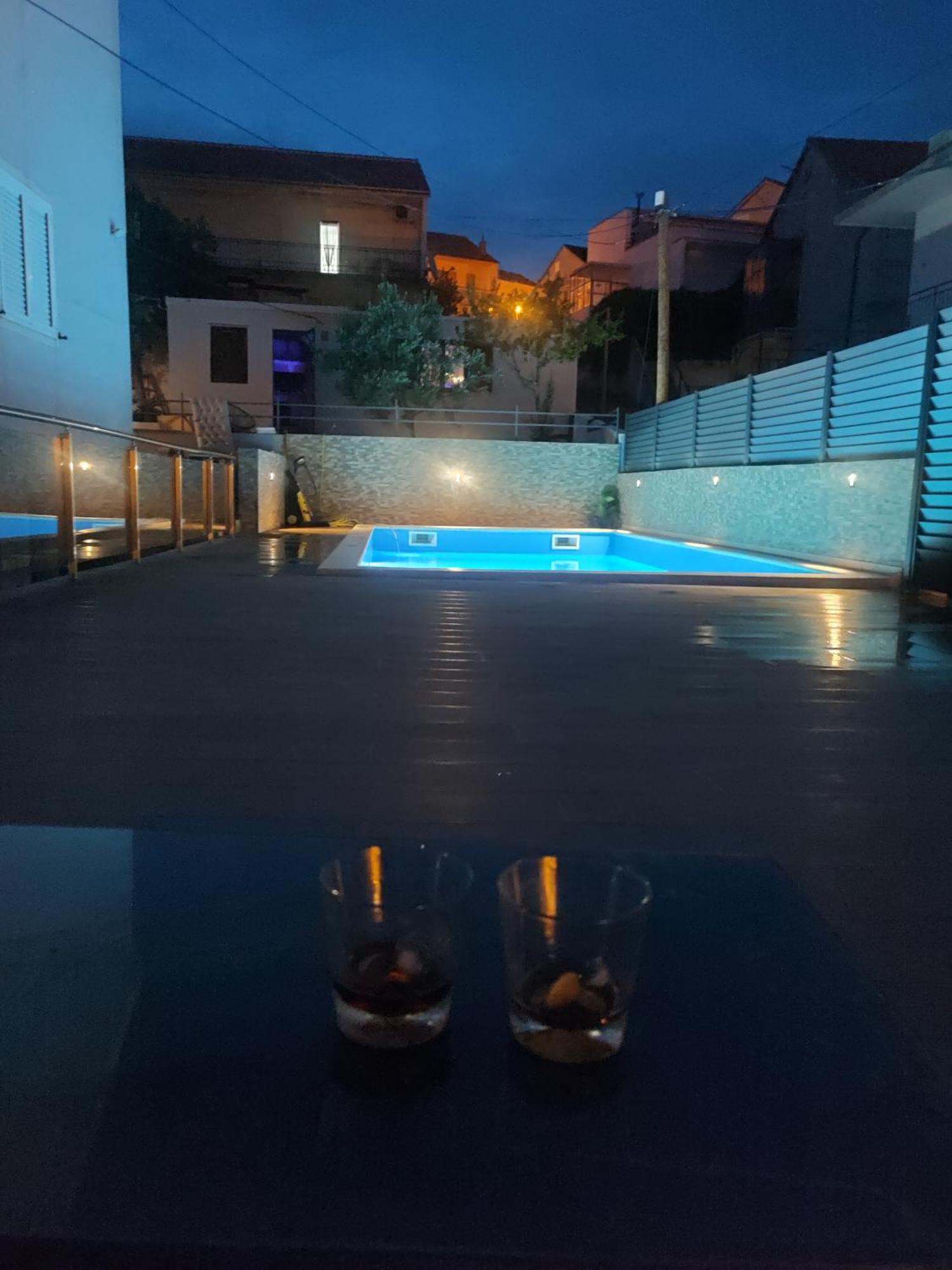 Pool Me Up! Lejlighed Šibenik Eksteriør billede
